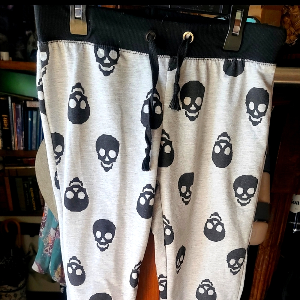 I COCO Limon RARE gray Black 💀 skull joggers szM